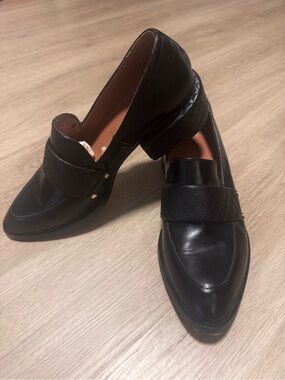 BCBGMAXAZRIA Black Leather Loafers
